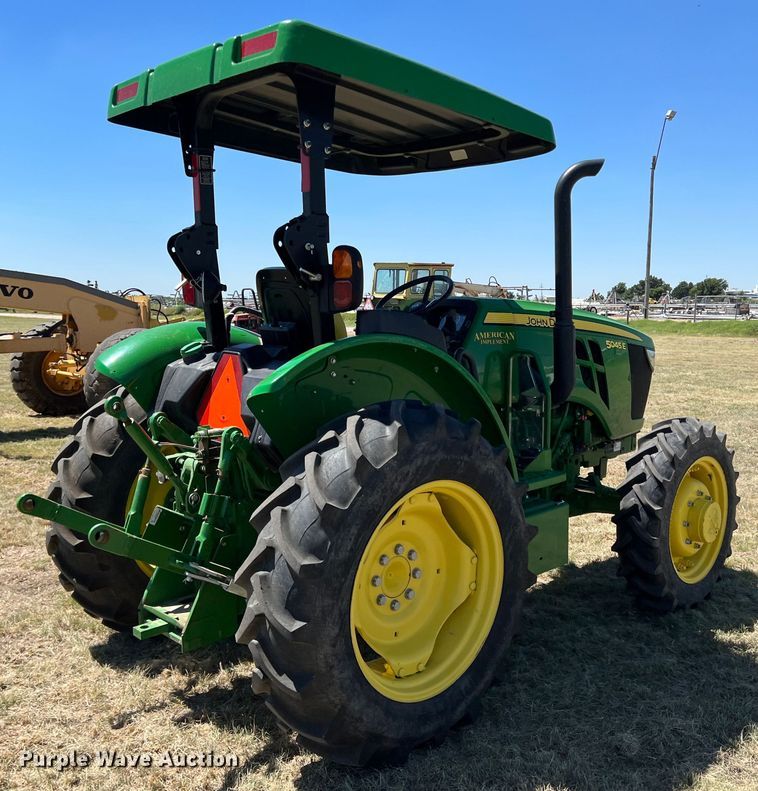 image for item DJ7700 2018 John Deere 5045E  MFWD tractor