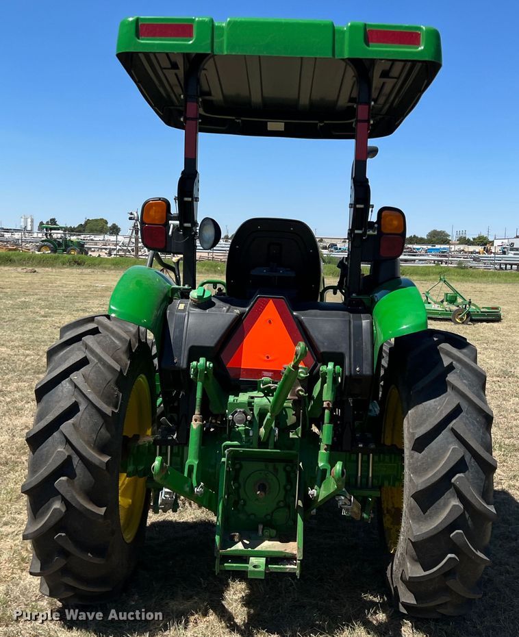 image for item DJ7700 2018 John Deere 5045E  MFWD tractor