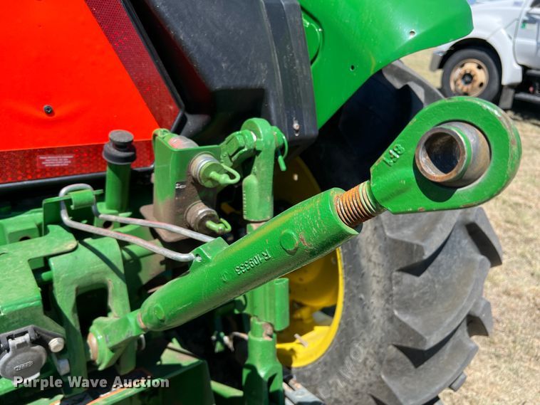 image for item DJ7700 2018 John Deere 5045E  MFWD tractor