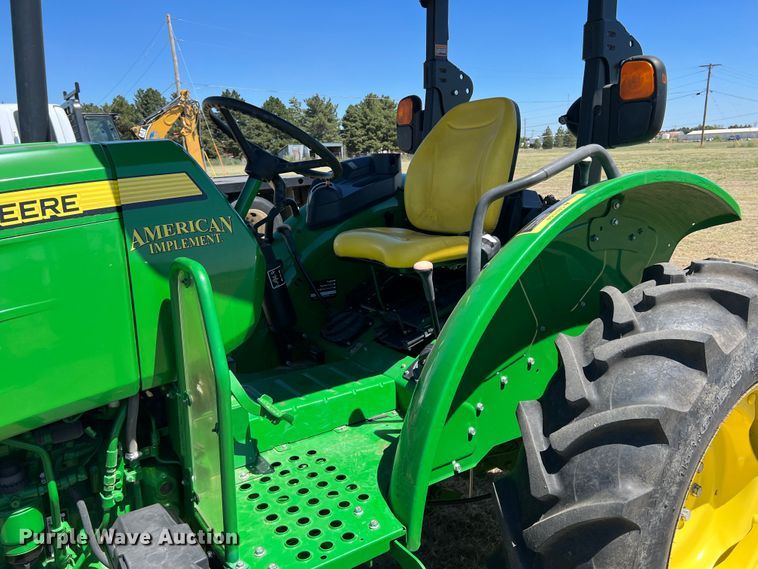 image for item DJ7700 2018 John Deere 5045E  MFWD tractor