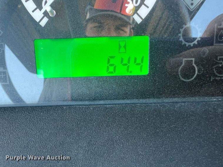 image for item DJ7700 2018 John Deere 5045E  MFWD tractor