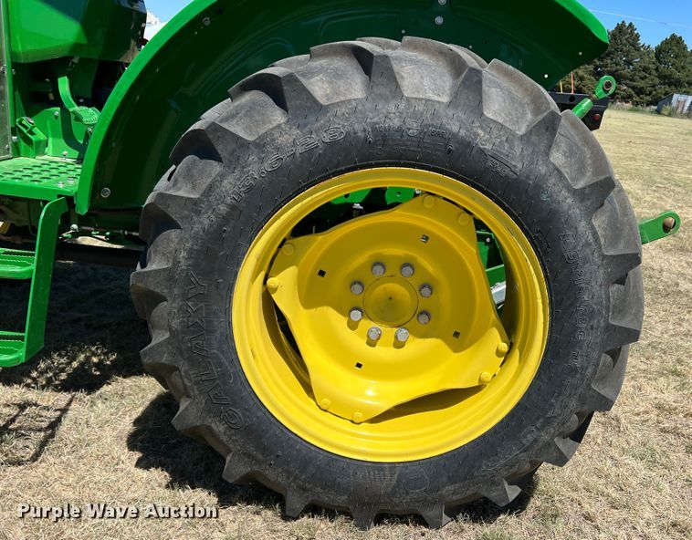 image for item DJ7700 2018 John Deere 5045E  MFWD tractor