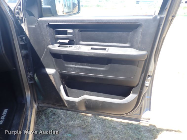 image for item DJ7702 2013 Dodge Ram 1500  Quad Cab pickup truck