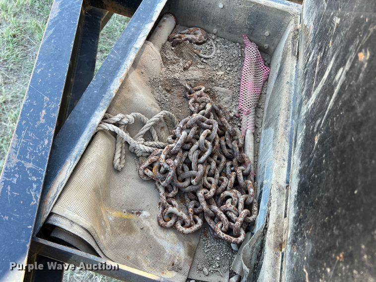 image for item DJ7703 2010 Behnke  sprayer trailer