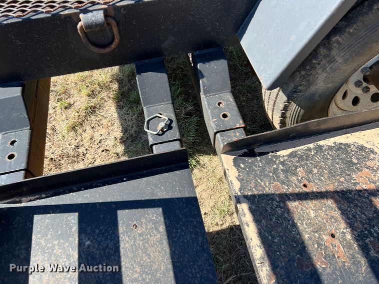 image for item DJ7703 2010 Behnke  sprayer trailer