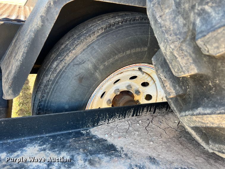 image for item DJ7703 2010 Behnke  sprayer trailer