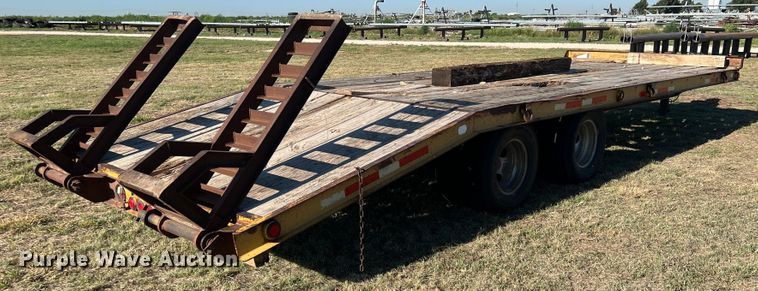 image for item DJ7704 2004 Belshe  equipment trailer