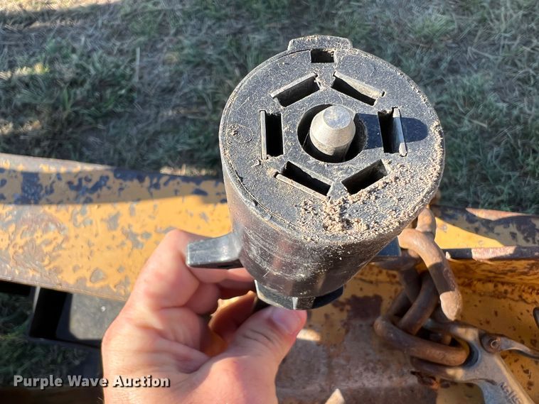 image for item DJ7704 2004 Belshe  equipment trailer