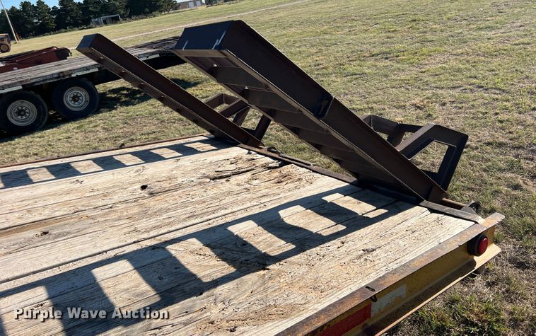 image for item DJ7704 2004 Belshe  equipment trailer