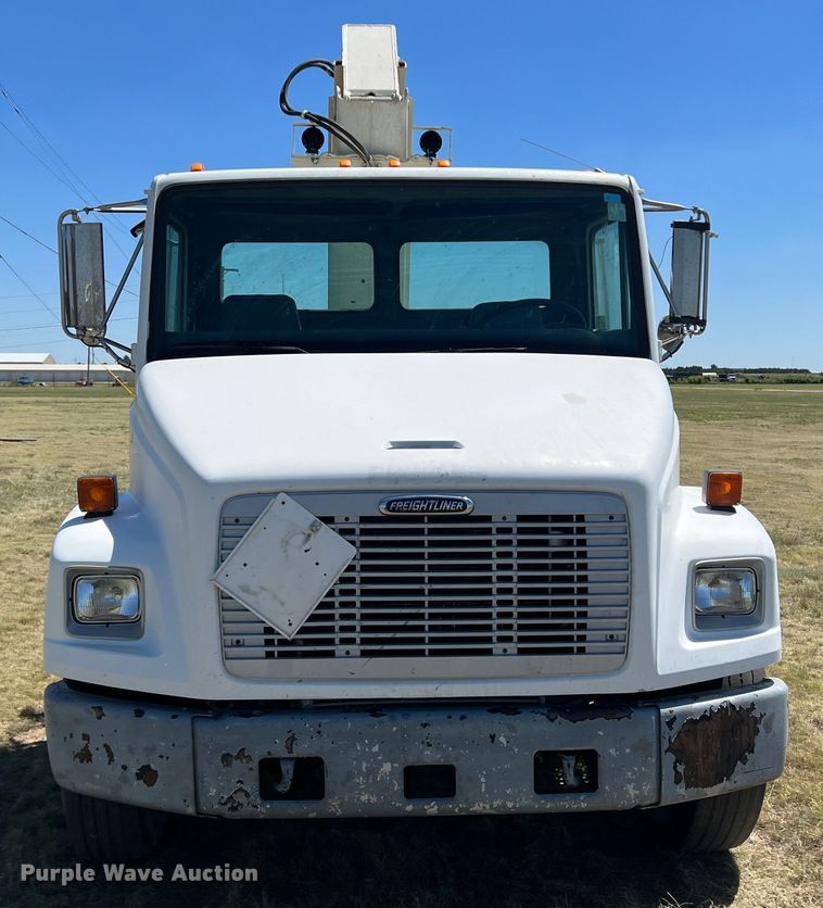 image for item DJ7707 2004 Freightliner FL70  crane truck