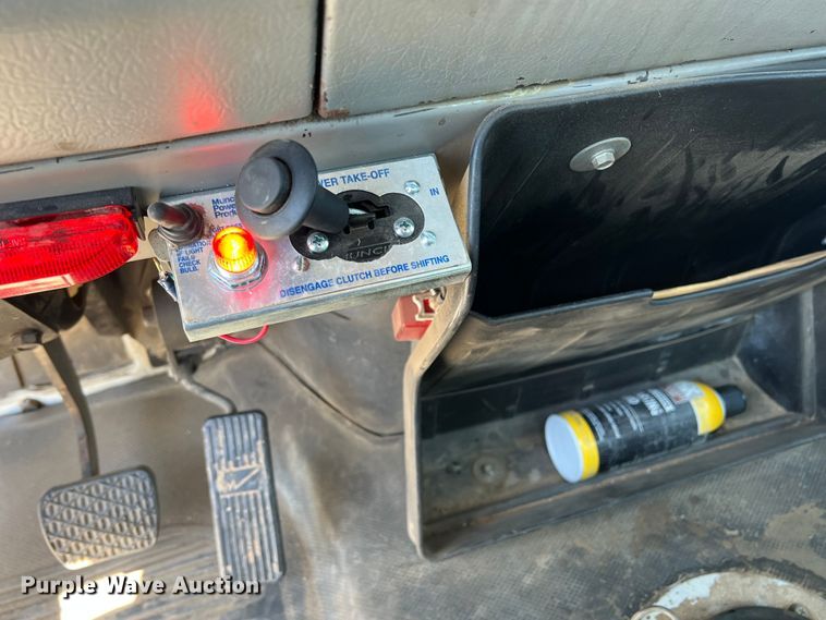 image for item DJ7707 2004 Freightliner FL70  crane truck