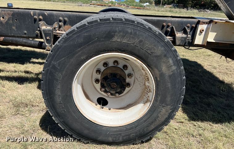 image for item DJ7707 2004 Freightliner FL70  crane truck