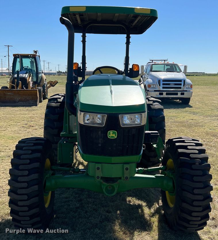 image for item DJ7710 2018 John Deere 5045E  MFWD tractor