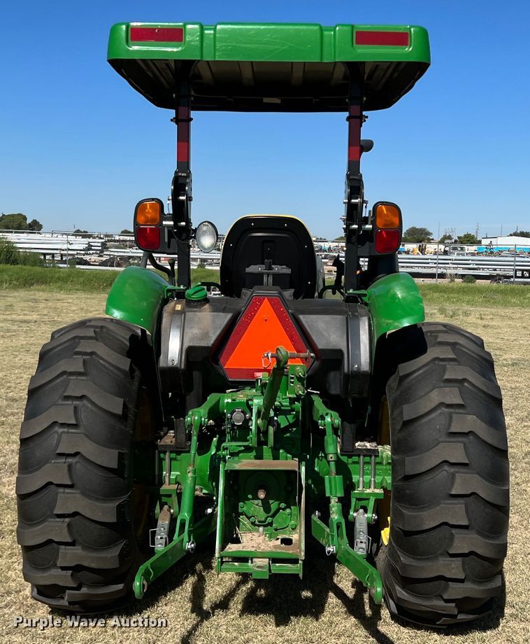 image for item DJ7710 2018 John Deere 5045E  MFWD tractor