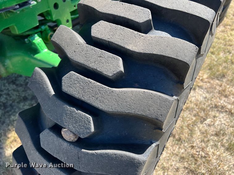 image for item DJ7710 2018 John Deere 5045E  MFWD tractor