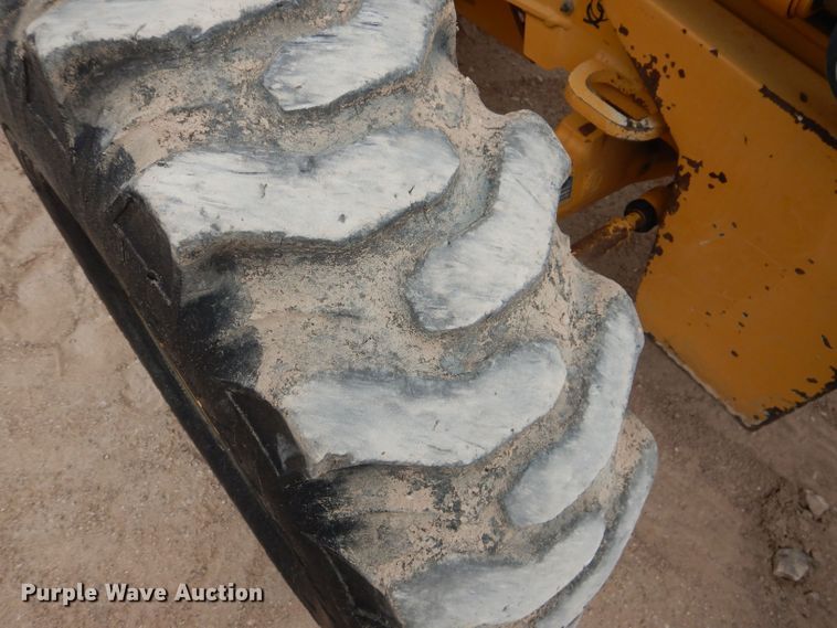 image for item DJ8991 2015 John Deere 310SL  backhoe