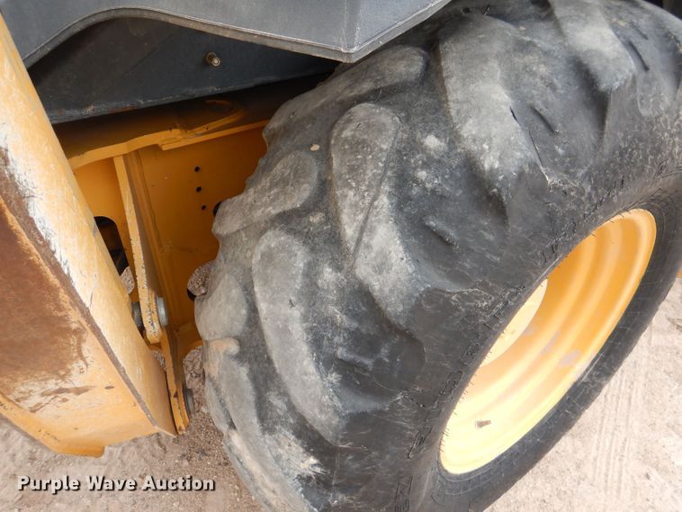 image for item DJ8991 2015 John Deere 310SL  backhoe