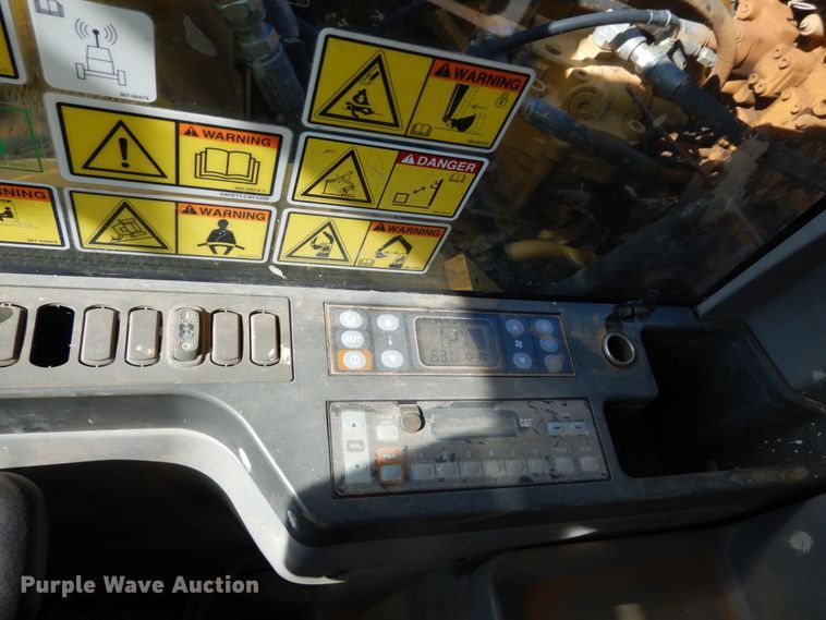 image for item DK0390 2015 Caterpillar 326FL  excavator