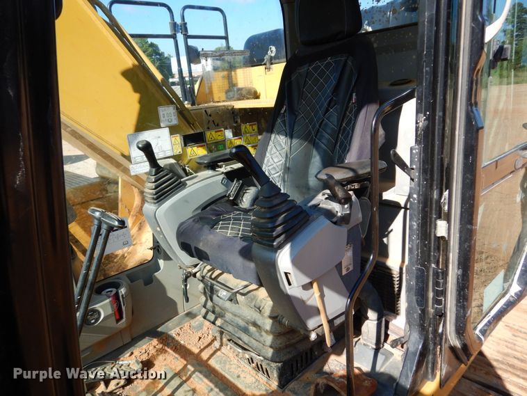 image for item DK0390 2015 Caterpillar 326FL  excavator