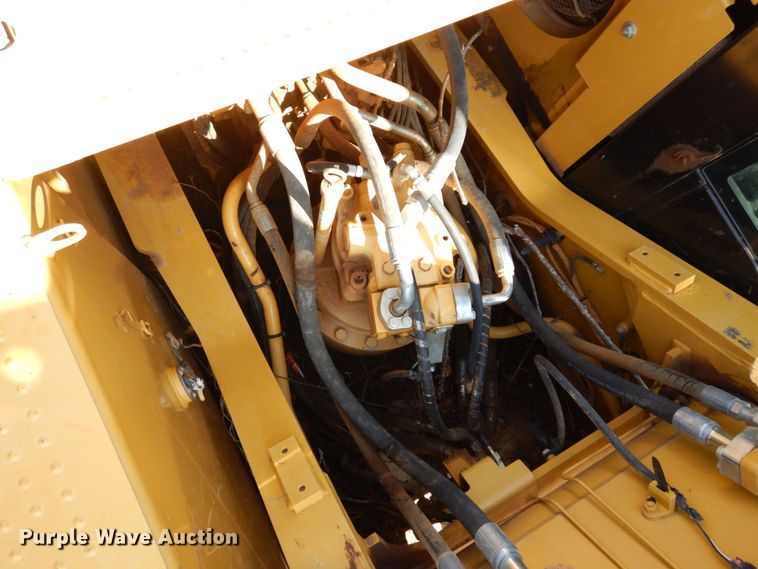 image for item DK0390 2015 Caterpillar 326FL  excavator