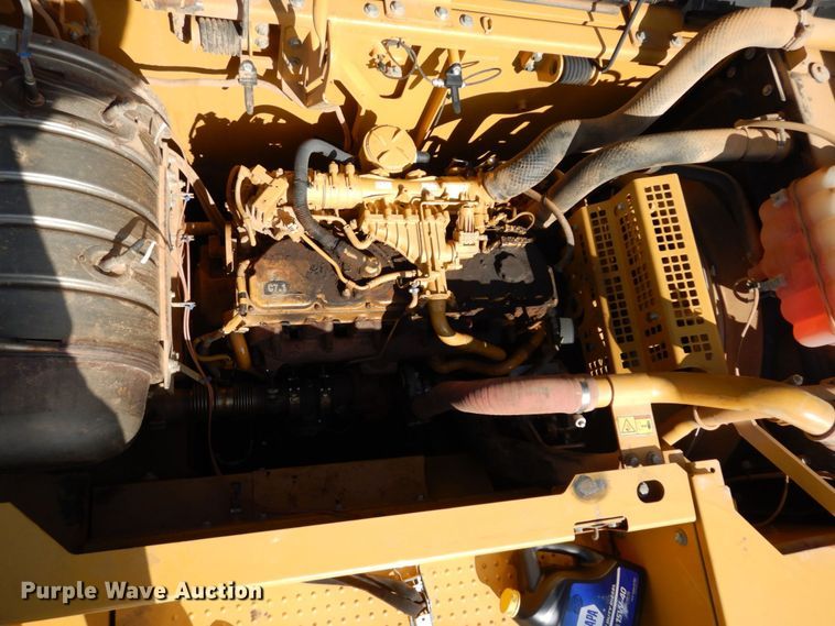 image for item DK0390 2015 Caterpillar 326FL  excavator