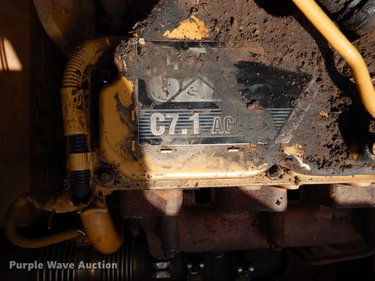 image for item DK0390 2015 Caterpillar 326FL  excavator