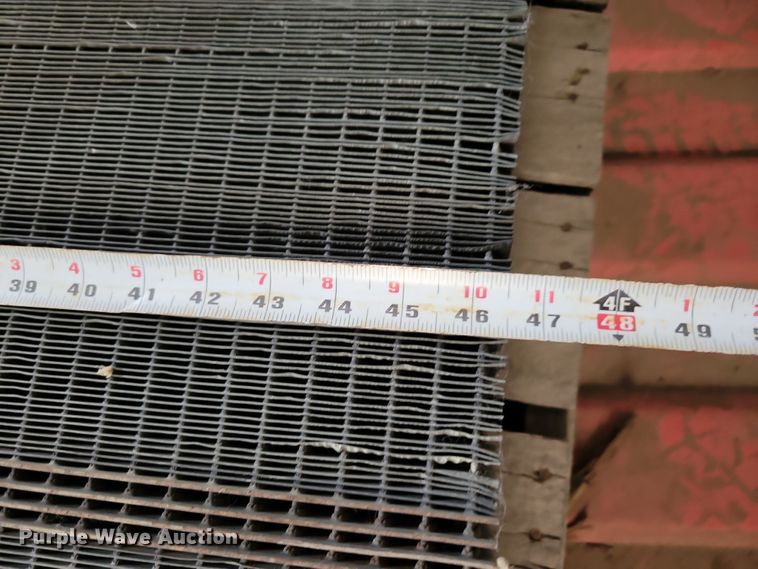 image for item DK2028 Caterpillar  D9H dozer radiator