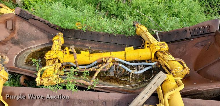 image for item DK2031 Caterpillar D9H  dozer blade