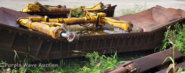 image for item DK2031 Caterpillar D9H  dozer blade