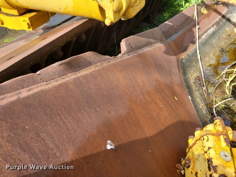 image for item DK2031 Caterpillar D9H  dozer blade