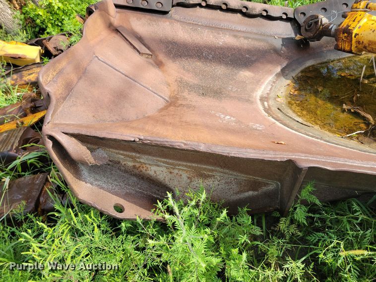 image for item DK2031 Caterpillar D9H  dozer blade