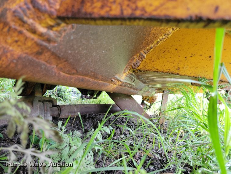 image for item DK2032 Caterpillar D9H  dozer blade