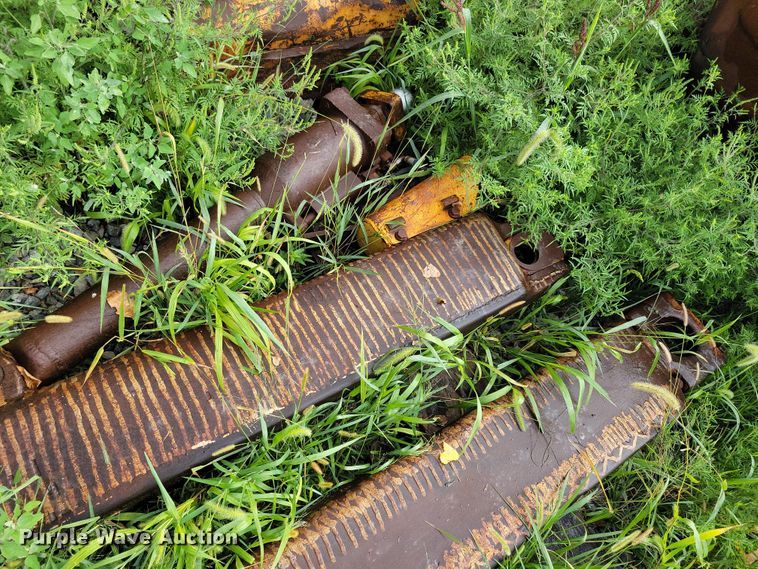 image for item DK2032 Caterpillar D9H  dozer blade