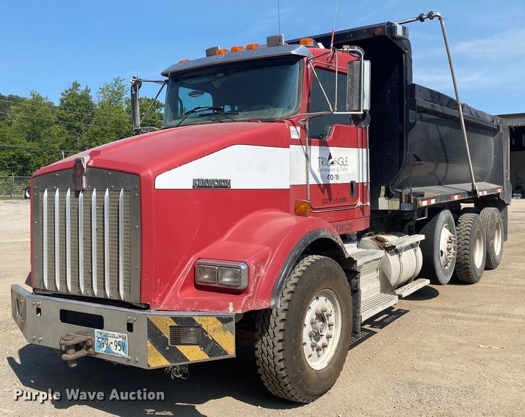 image for item DK6392 2006 Kenworth T800  dump truck