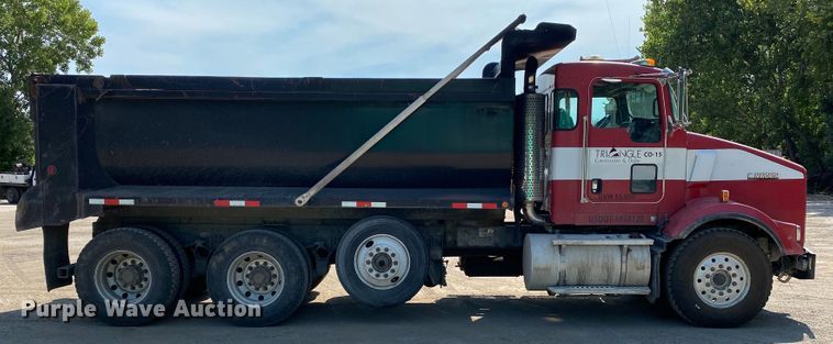 image for item DK6392 2006 Kenworth T800  dump truck