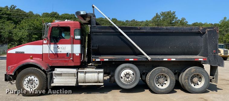 image for item DK6392 2006 Kenworth T800  dump truck