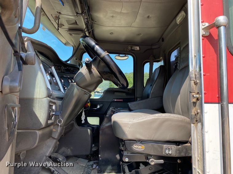 image for item DK6392 2006 Kenworth T800  dump truck