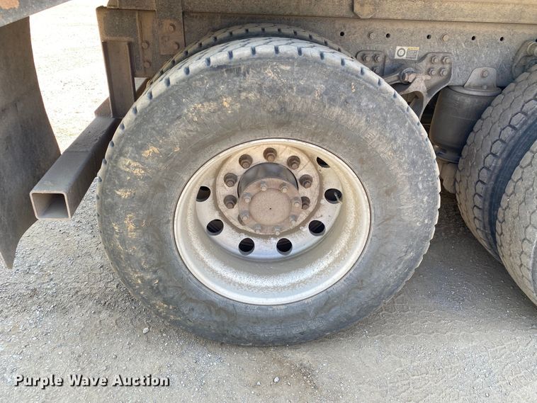 image for item DK6392 2006 Kenworth T800  dump truck