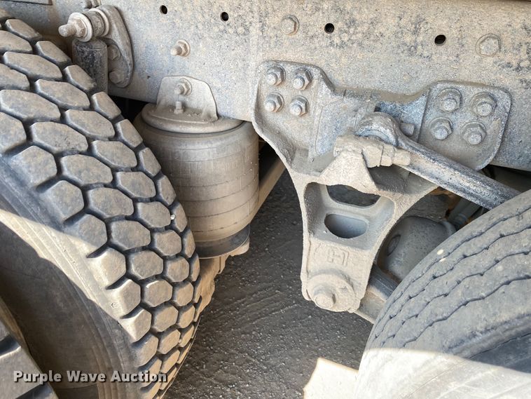 image for item DK6392 2006 Kenworth T800  dump truck