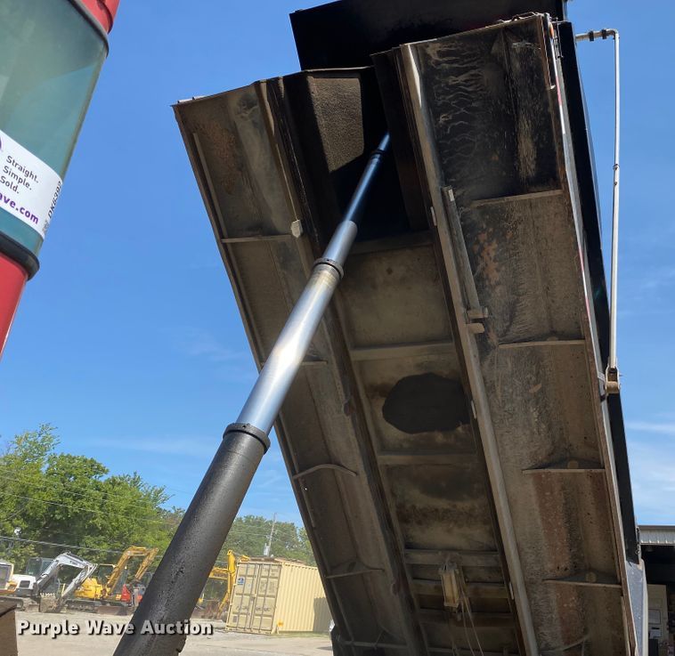 image for item DK6392 2006 Kenworth T800  dump truck