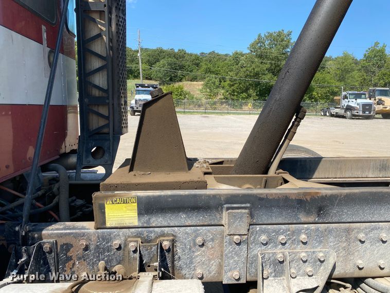 image for item DK6392 2006 Kenworth T800  dump truck