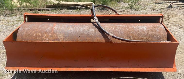 image for item DK6396 MBW 9958  skid steer roller