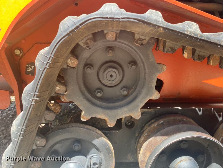 image for item DK6397 2015 Ditch Witch SK850  compact utility loader