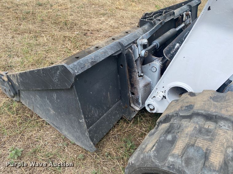 image for item DK6405 2013 Bobcat T750  tracked skid steer loader