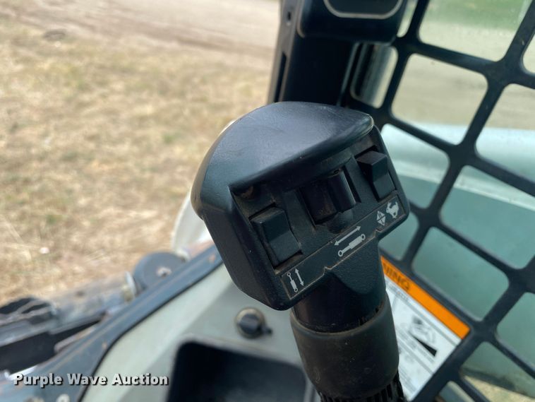 image for item DK6405 2013 Bobcat T750  tracked skid steer loader