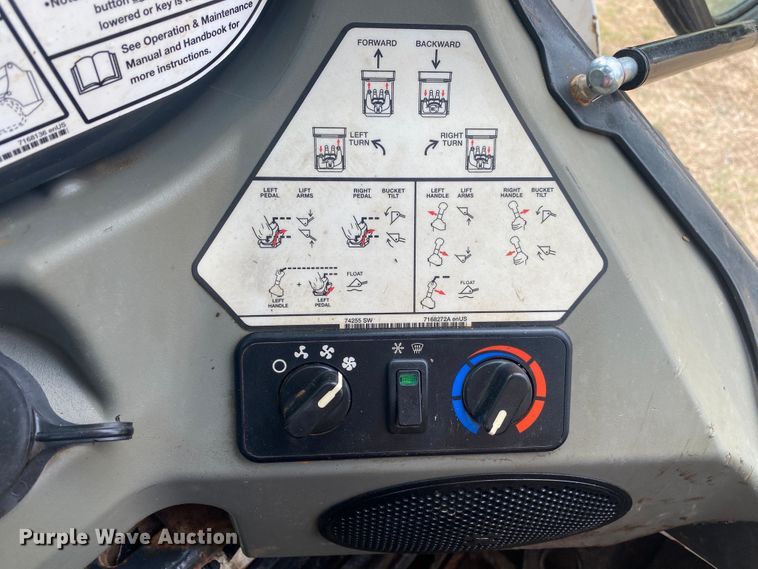 image for item DK6405 2013 Bobcat T750  tracked skid steer loader