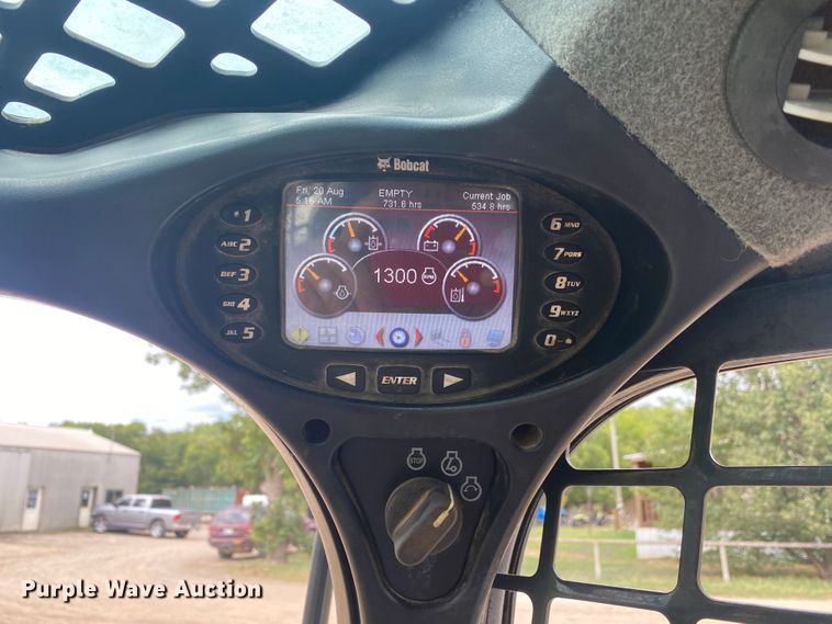 image for item DK6405 2013 Bobcat T750  tracked skid steer loader