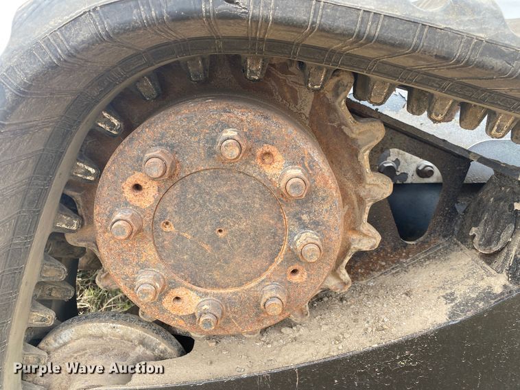 image for item DK6405 2013 Bobcat T750  tracked skid steer loader