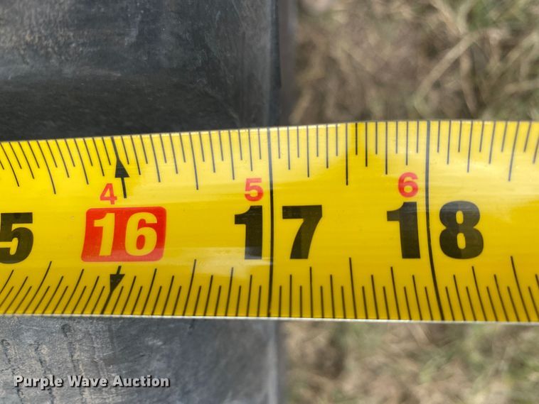 image for item DK6405 2013 Bobcat T750  tracked skid steer loader