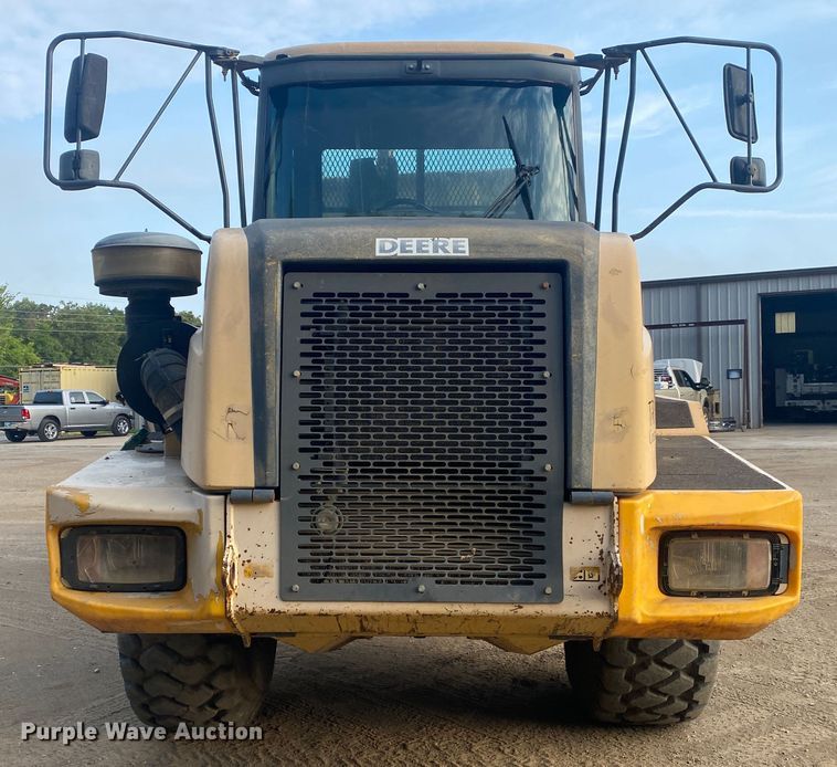 image for item DK6406 2005 John Deere 250D  haul truck